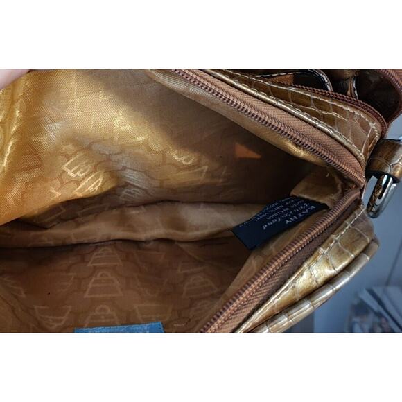 Kathy Van Zeeland Womens Pocketbook Golden Honey Croco Embossed Organizer Bag - Picture 13 of 16